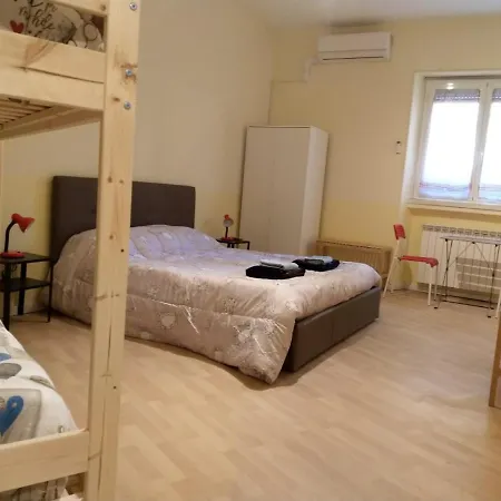 Tom's Guest house